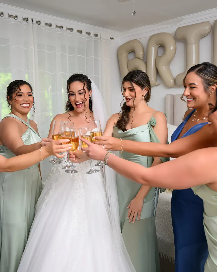 Katherine & Raul Antonio destination wedding photo, Hispaniola Diners Club